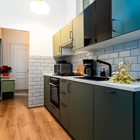 Black Diamond Apartment